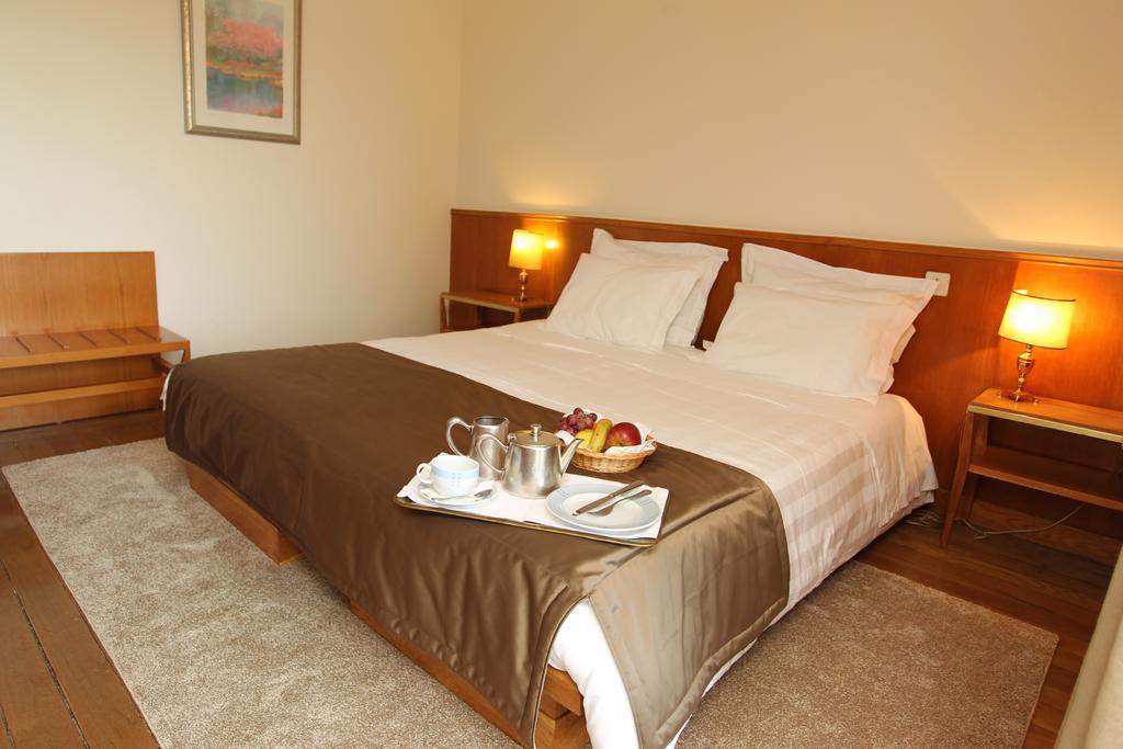 Hotel Parador Santa Catarina Miranda do Douro Phòng bức ảnh
